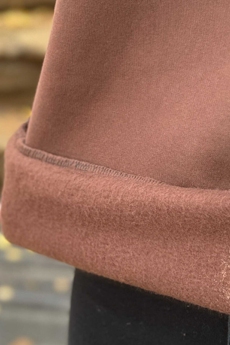 KOSTUM ME PUSH BLUZE ME SHKRIME+TUTA PER FEMRA NE NGJYRE TE ZEZE ME KAFE - 5