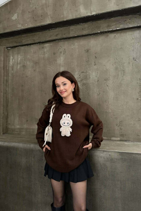LABUBU FRONT IMAGE WOMEN SWEATER BROWN/KAFE - KLAUDIO FASHION