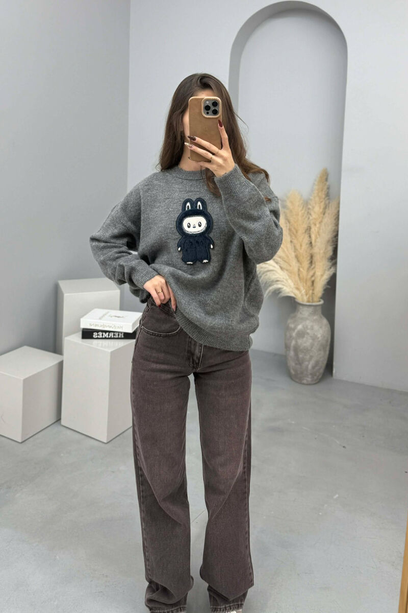 LABUBU FRONT IMAGE WOMEN SWEATER GREY/GRI - 4