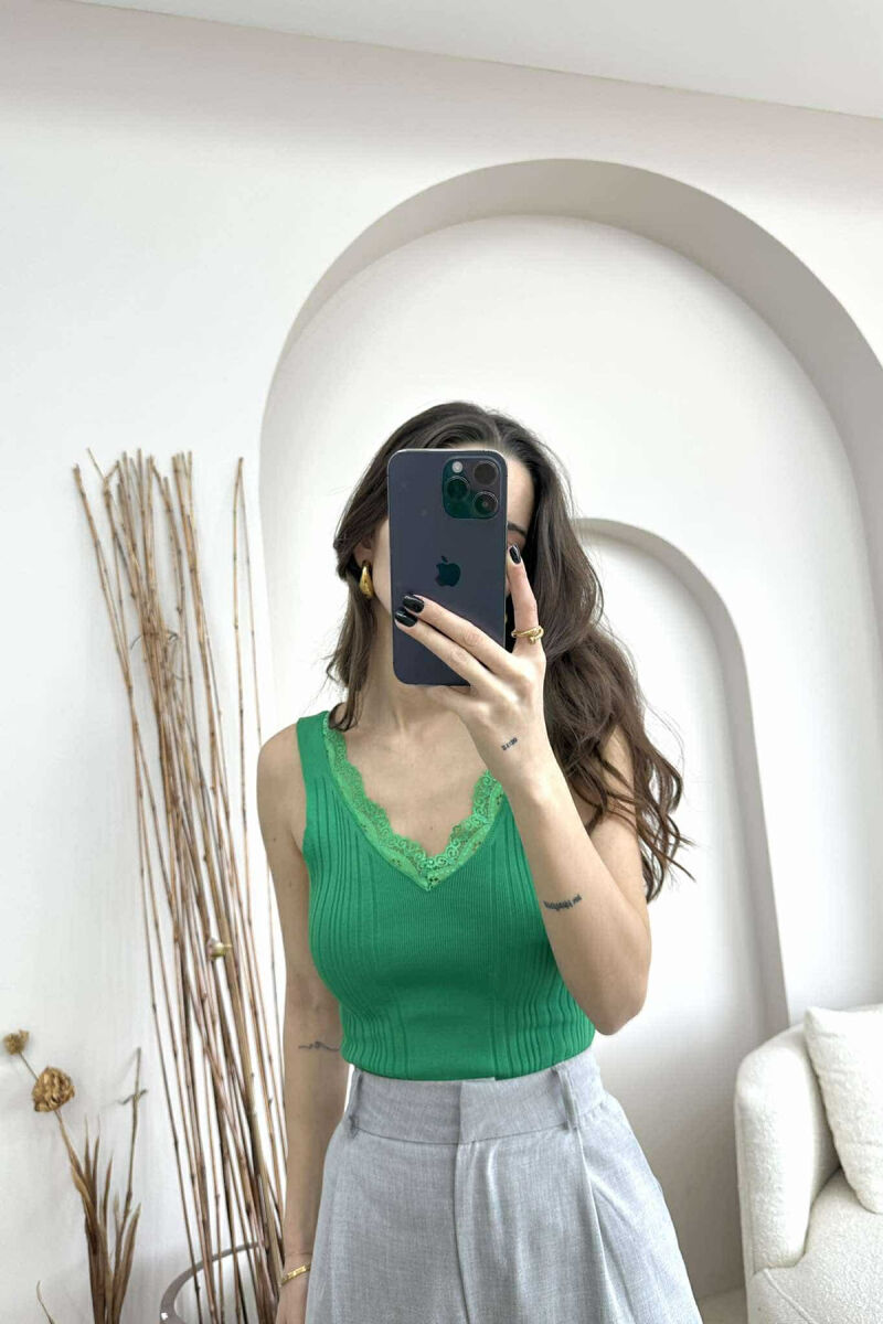 LACE DETAIL ONE COLOR WOMEN TANK TOP GREEN/JESHILE - 1