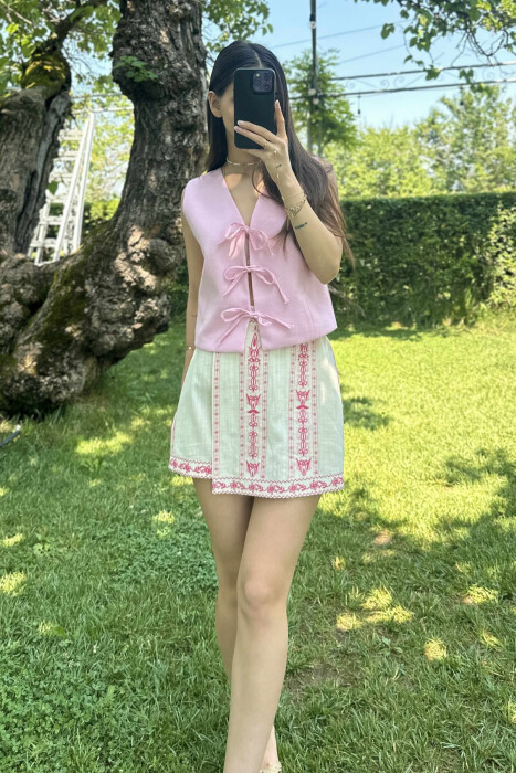 LACING DETAILS ONE COLOR WOMEN VEST PINK/ROZE - KLAUDIO FASHION