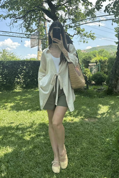 KËMISHE NJË NGJYRËSHE ME DETAJIN E LIDHSES PËR FEMRA NË NGJYRËN KREM - KLAUDIO FASHION