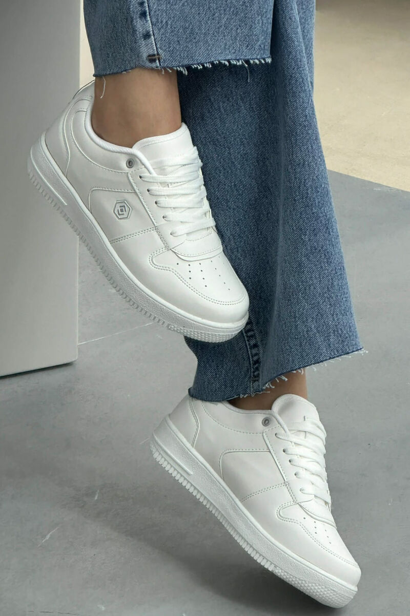 LACINGS SIMPLE WOMEN SNEAKERS WHITE-E BARDHE - 4