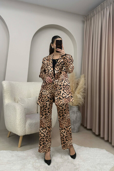 LEO DESIGN JACKET+TROUSERS WOMEN SET LEO/LEOPARD - KLAUDIO FASHION