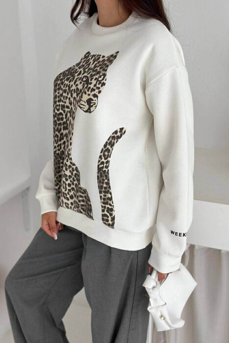 LEO FRONT IMAGE FLUFFY WOMEN SWEATSHIRT WHITE-E BARDHE - 3