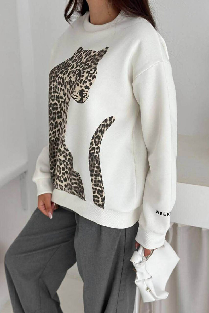 LEO FRONT IMAGE FLUFFY WOMEN SWEATSHIRT WHITE-E BARDHE - 3