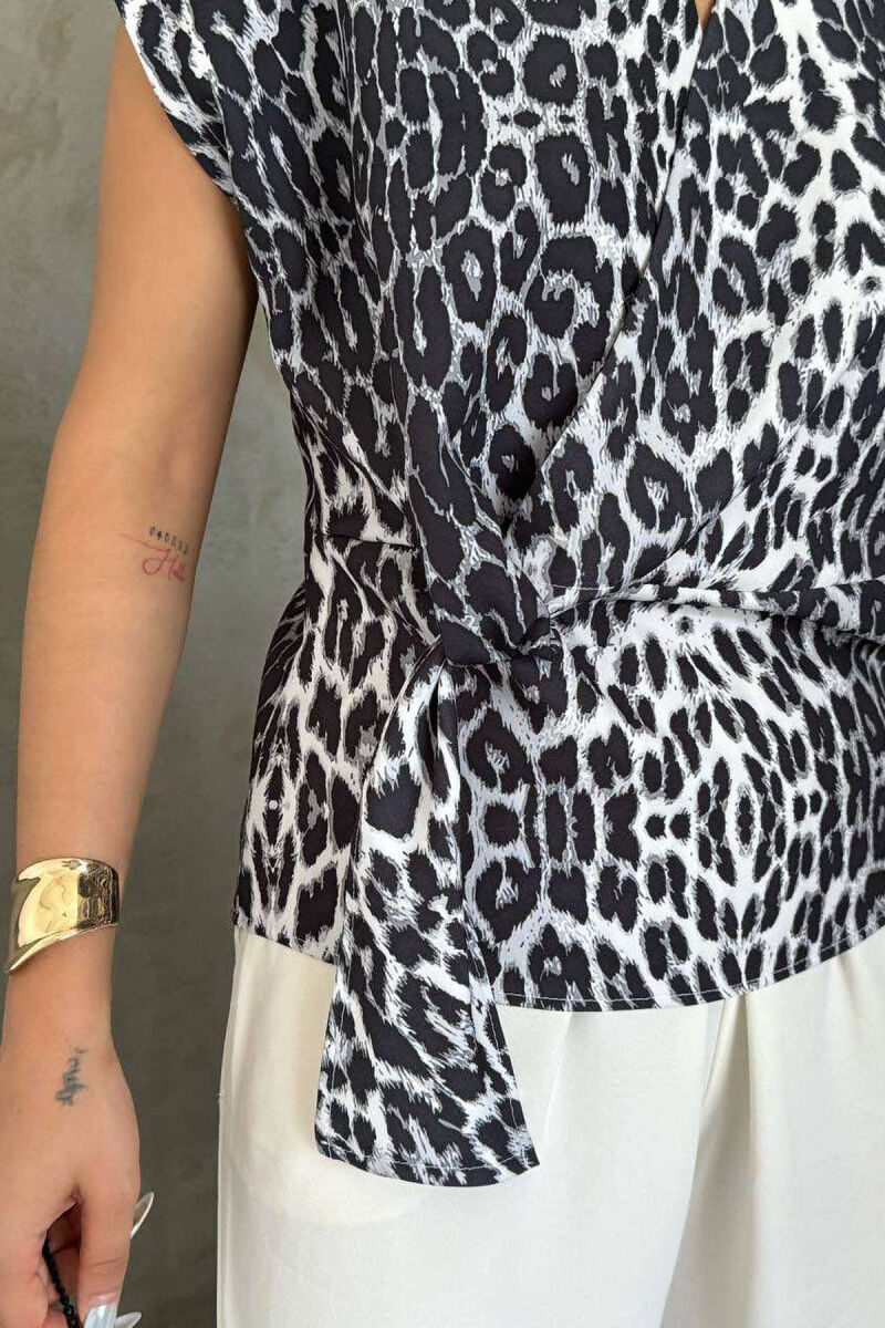 LEO PRINT LACING DETAILS WOMEN SHIRT DARK GREY/GEE - 2