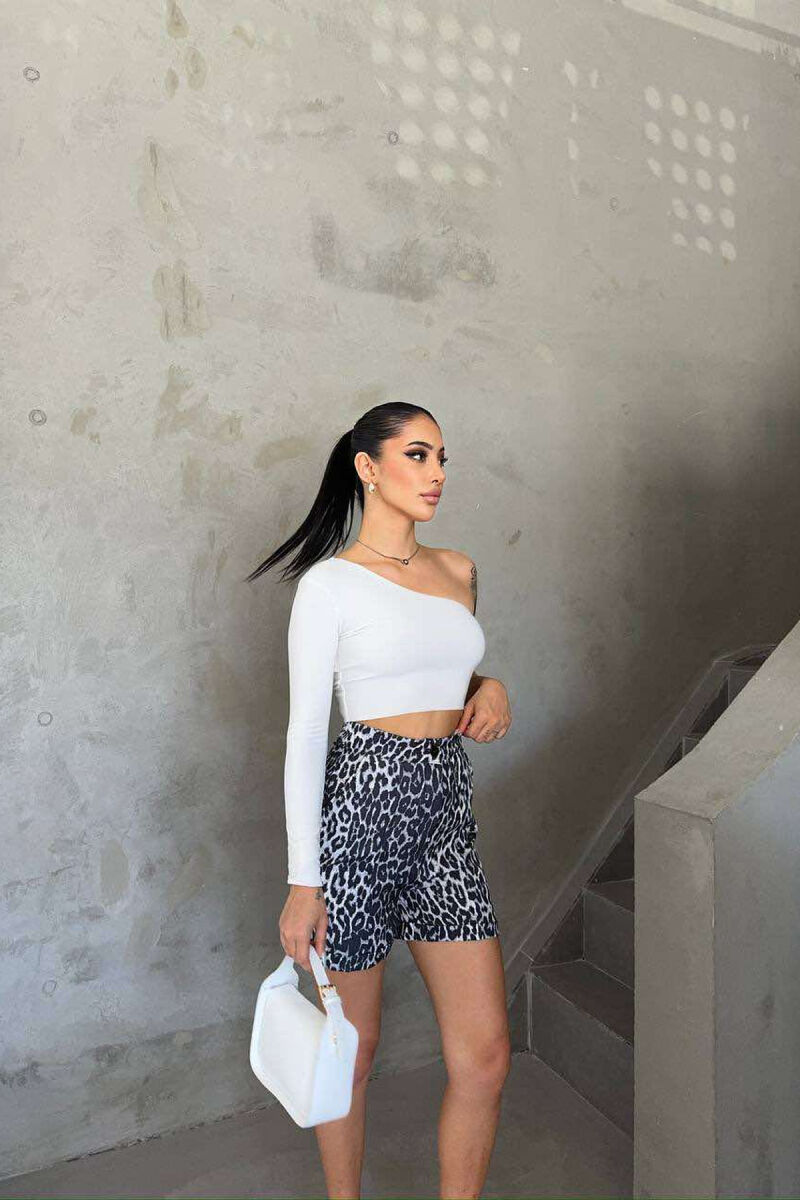 LEO PRINT WIDE LEG WOMEN SHORTS WHITE-BLACK/BAZE - 3
