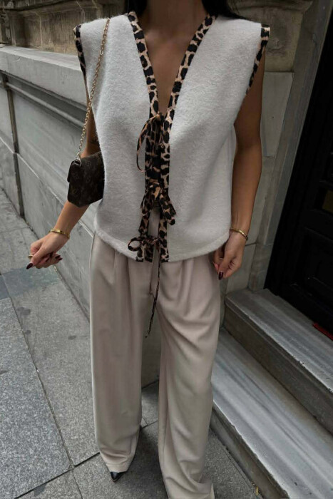 LEO PRINTS LACINGS WOOL WOMEN VEST CREAM/KREM - KLAUDIO FASHION