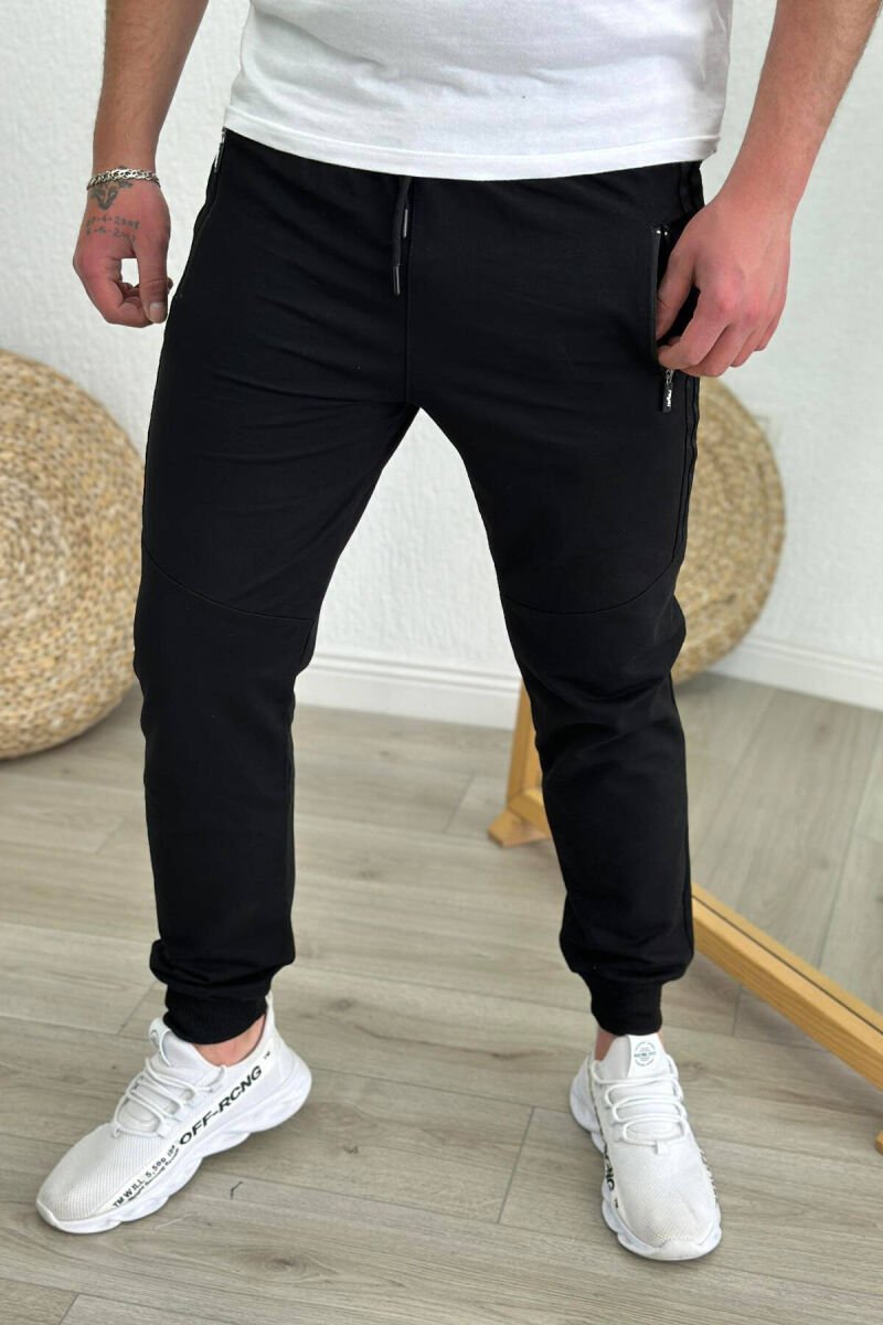 Men’s Black & White Plaid Sweatpants