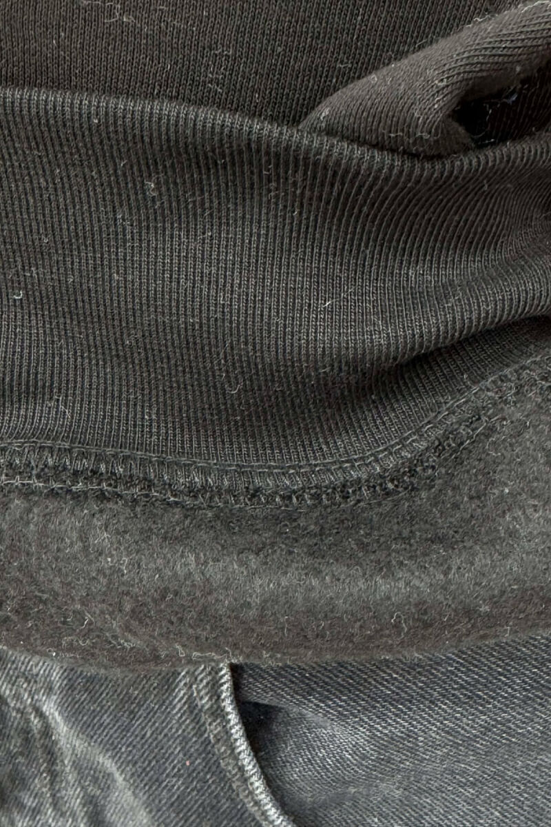 LITTLE WRITTINGS & BACK DESIGN FLUFFY MEN HOODIE BLACK/ E ZEZE - 4