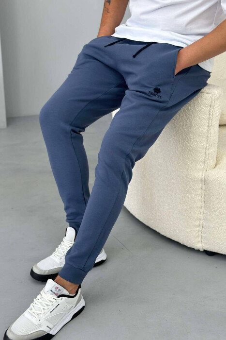 SMALL WRITTINGS MEN SWEATPANTS IN BLUE COLOR 