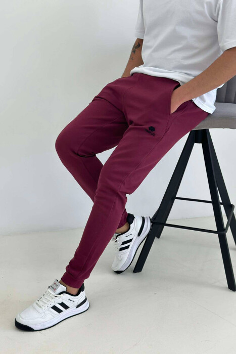 LITTLE WRITTINGS MEN SWEATPANTS IN BURGUNDY COLOR 