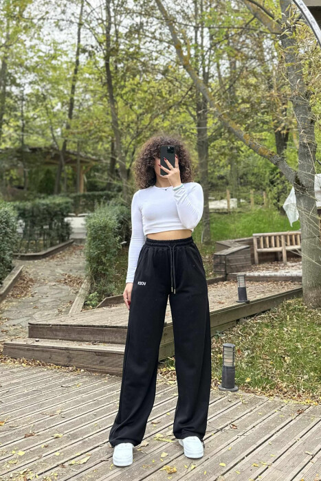 TUTA TË THJESHTA ME SHKRIME TË VOGLA PËE FEMRA NË NGJYRË TË ZEZË - KLAUDIO FASHION