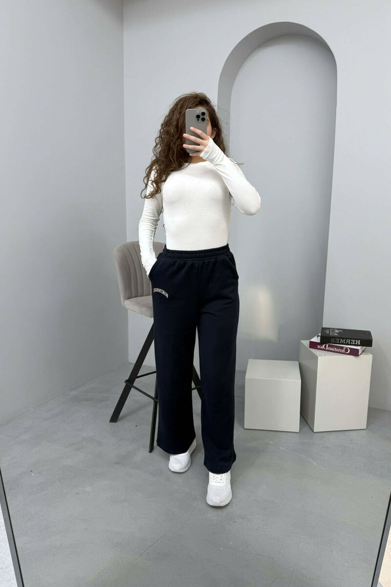 LITTLE WRITTINGS SIMPLE WOMEN SWEATPANTS DARK BLUE/BEE - 1