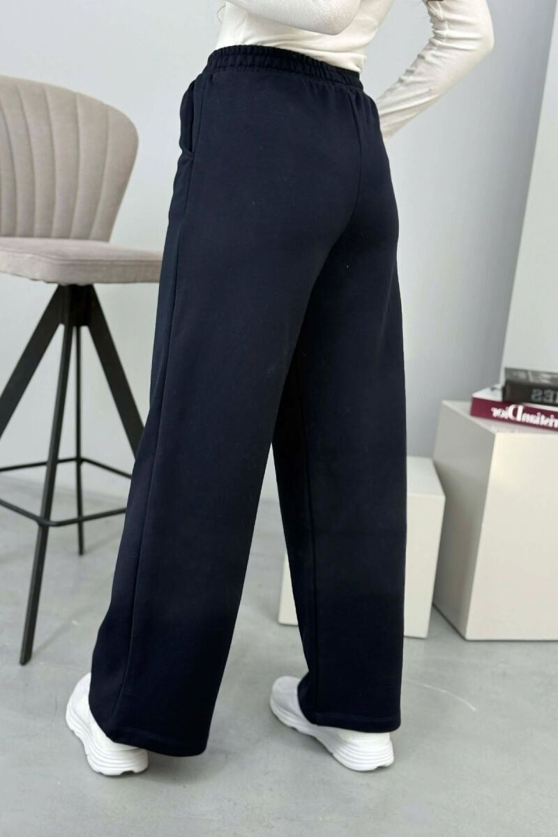LITTLE WRITTINGS SIMPLE WOMEN SWEATPANTS DARK BLUE/BEE - 3