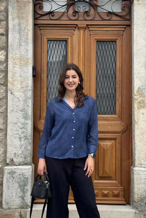 KEMISHE ELEGANTE ME PRINT MODERN PER FEMRA NE NGJYRE TE BARDHE - KLAUDIO FASHION