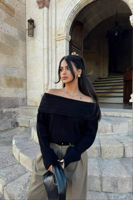 OFF SHOULDERS ONE COLOR WOMEN SWEATER BLACK/ E ZEZE 