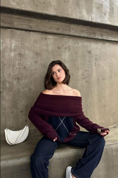 TRIKO ME SUPET JASHTE DHE ME DIZJAN ROMBESH PER FEMRA NE NGJYRE VISHNJE TE ERRET - KLAUDIO FASHION