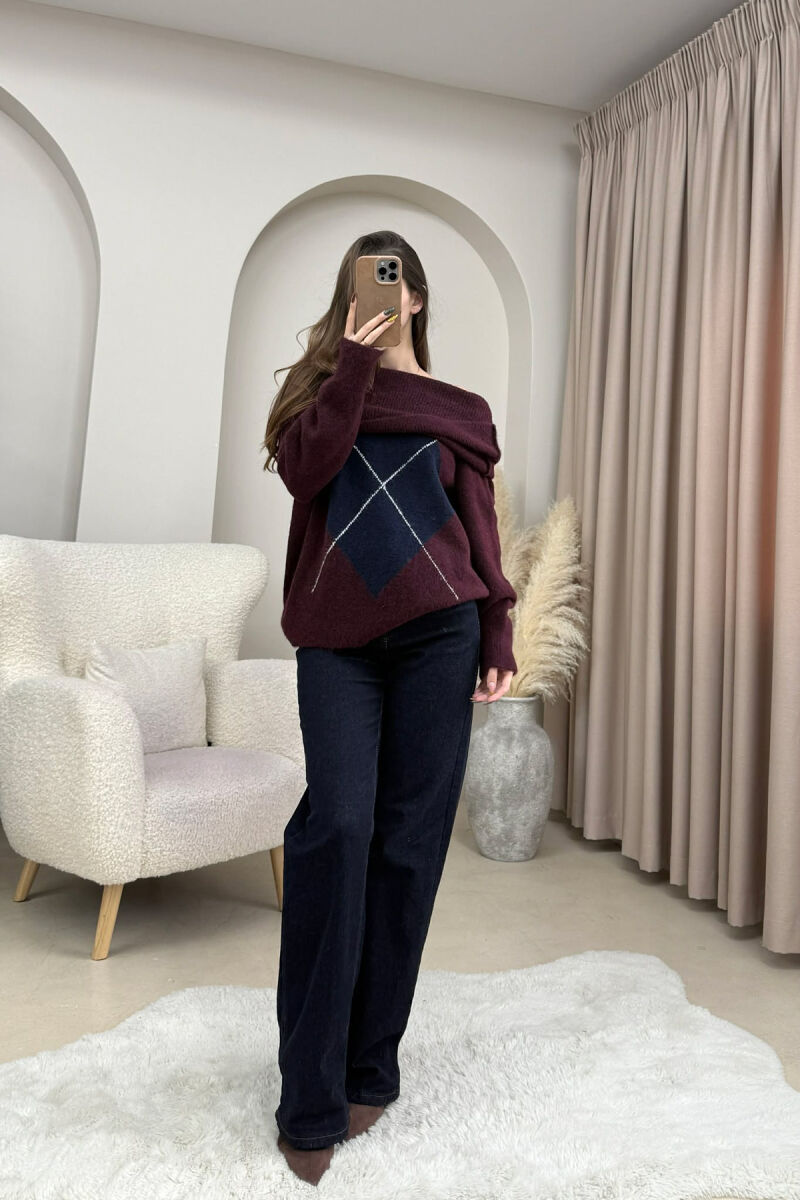 OFF SHOULDERS RHOMBUS DESIGN WOMEN SWEATER DARK BURGUNDY/VISHNJE E ERRET - 3
