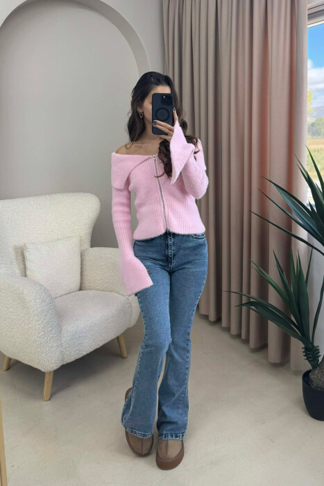 PULOVËR ME SUPET JASHTË DHE ZINXHIR PËR FEMRA NË NGJYRË ROZË - KLAUDIO FASHION