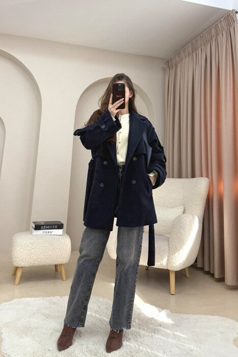 PALLTO NJE NGJYRESHE ME DETAJIN E RRIPIT PER FEMRA NE NGJYRE BLU TE ERRET - 2