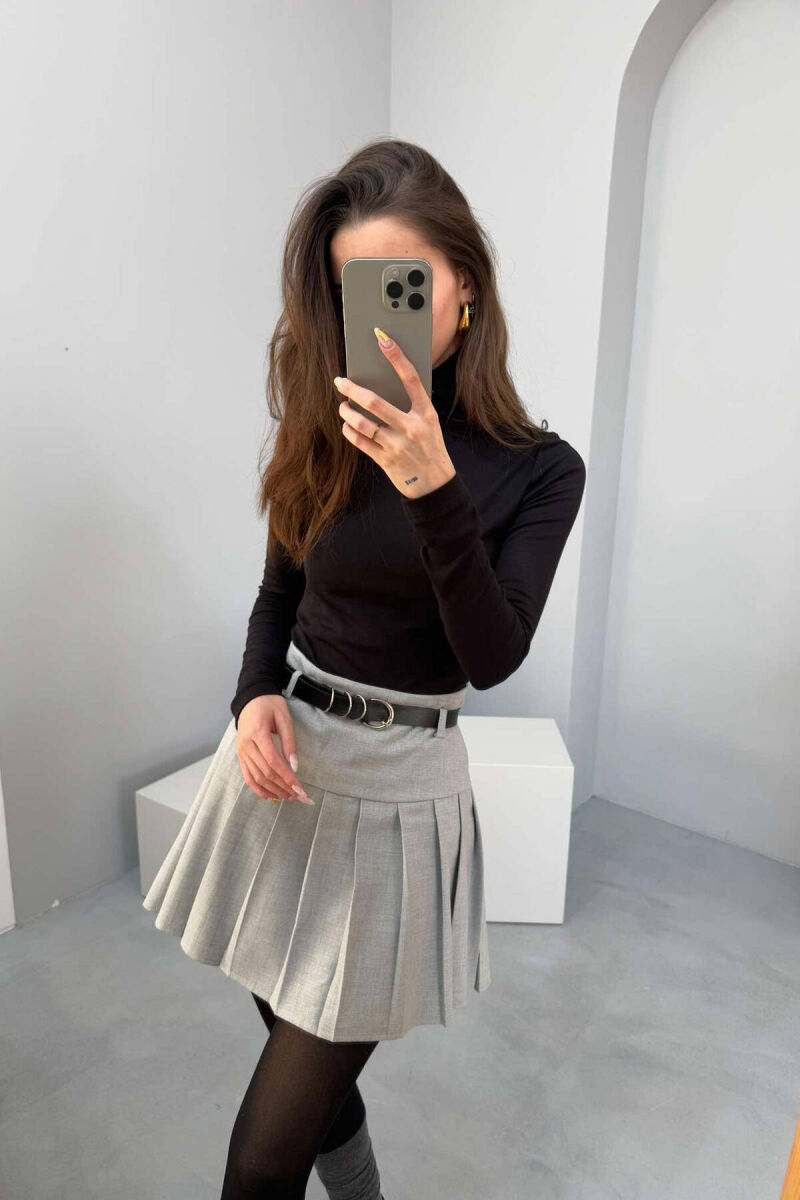 ONE COLOR BELTED WOMEN SKORT IN LIGHT GREY COLOR - 1