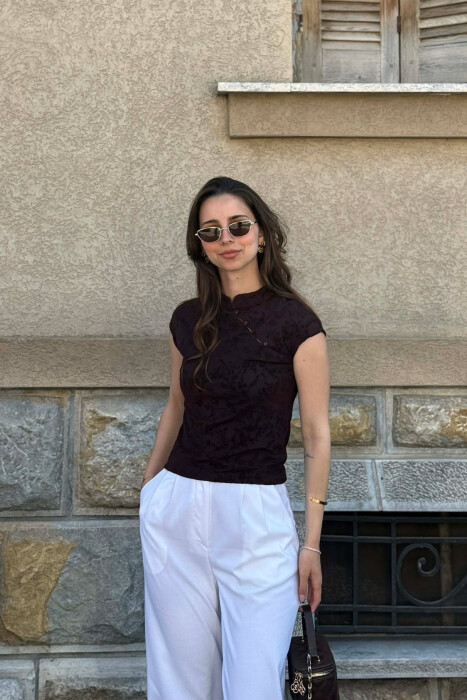 ONE COLOR BUTTON DETAILS WOMAN TANK TOP DARK BROWN/KAE - 6