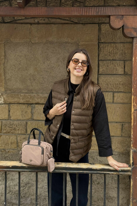 ONE COLOR BUTTON UP CHAMOIS PUFFER WOMEN VEST WITH POCKETS DARK GREEN/JEE - 3