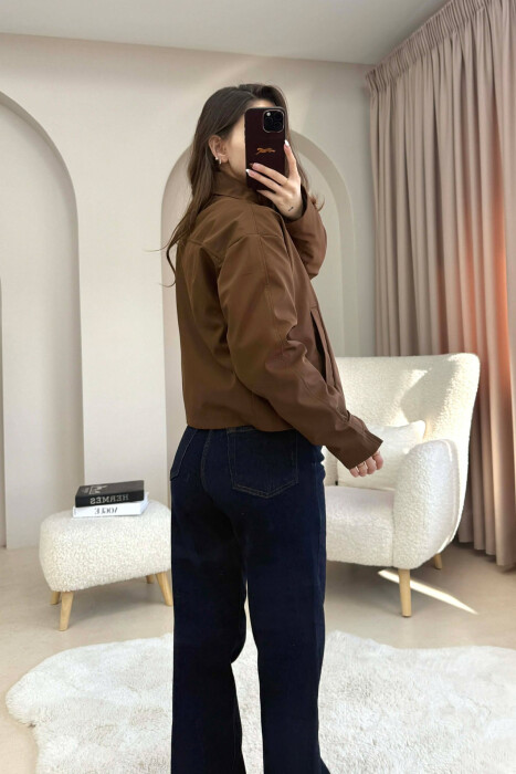 ONE COLOR BUTTONED CROPPED WOMAN COAT BROWN/KAFE - 3