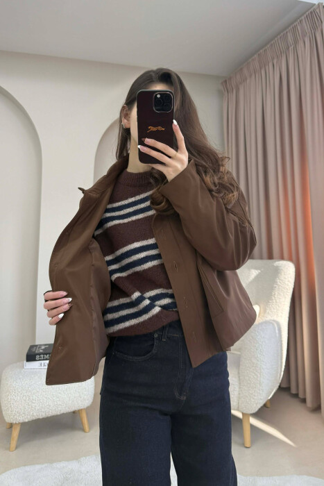 ONE COLOR BUTTONED CROPPED WOMAN COAT BROWN/KAFE - 4