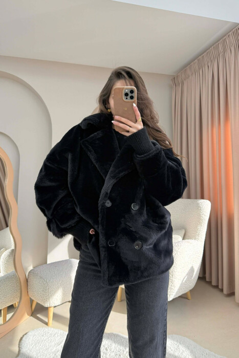 PELLUSH NJE NGJYRESH ME BUTONA PER FEMRA NE NGJYRE TE ZEZE 