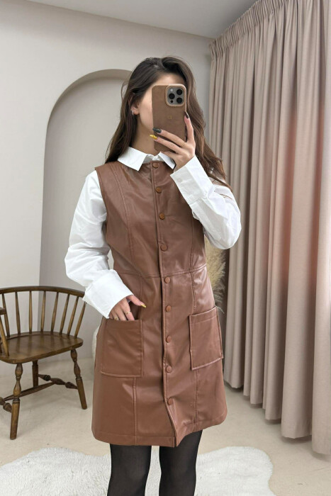 ONE COLOR BUTTONED LEATHER SLEEVELESS WOMEN DRESS BROWN/KAFE - 3