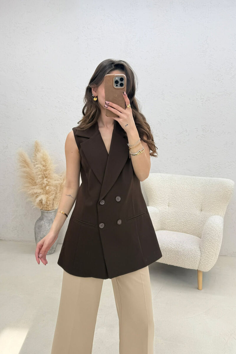 ONE COLOR BUTTONED WOMAN VEST BROWN/KAFE - 3