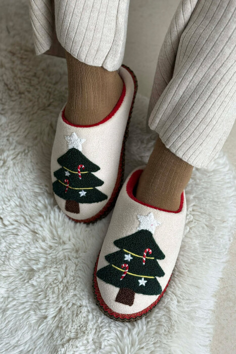 ONE COLOR CHRISTMAS TREE WOMAN SLIPPERS CREAM/KREM - KLAUDIO FASHION