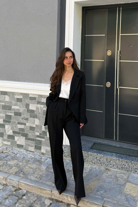 SET NJE NGJYRESH XHAKETE KLASIKE + PANTALLONA PER FEMRA NE NGJYRE TE ZEZE - KLAUDIO FASHION