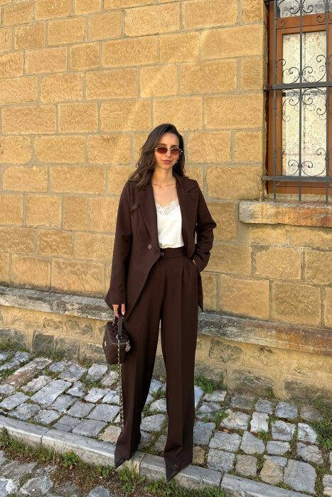 SET NJE NGJYRESH XHAKETE KLASIKE + PANTALLONA PER FEMRA NE NGJYRE KAFE - KLAUDIO FASHION