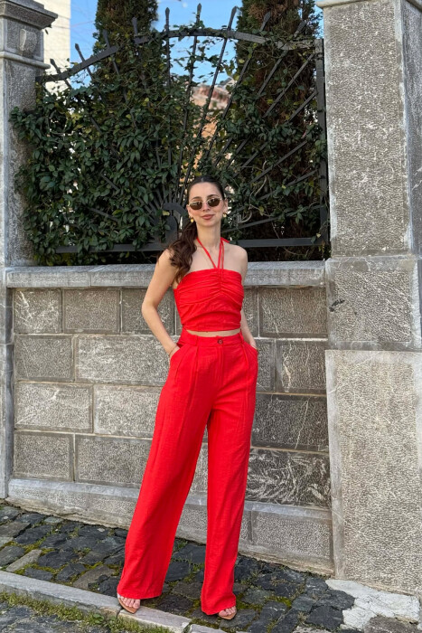 SET NJE NGJYRESH CROP TOP + PANTALLONA PER FEMRA NE NGJYRE TE KUQE 