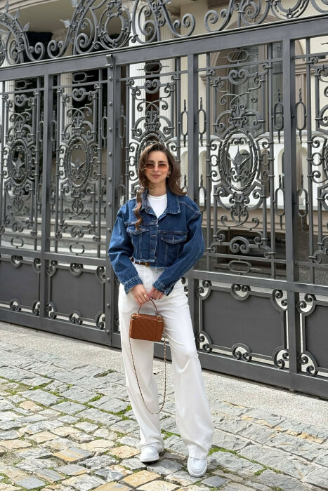 XHAKETE E SHKURTER XHINS PER FEMRA NE NGJYRE BLU - KLAUDIO FASHION