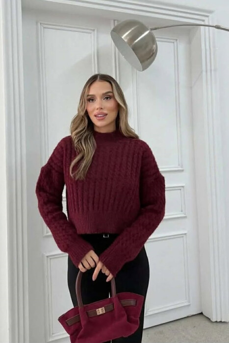 TRIKO NJE NGJYRESHE ME JAKE GJYSEM GOLF PER FEMRA NE NGJYRE VISHNJE - KLAUDIO FASHION