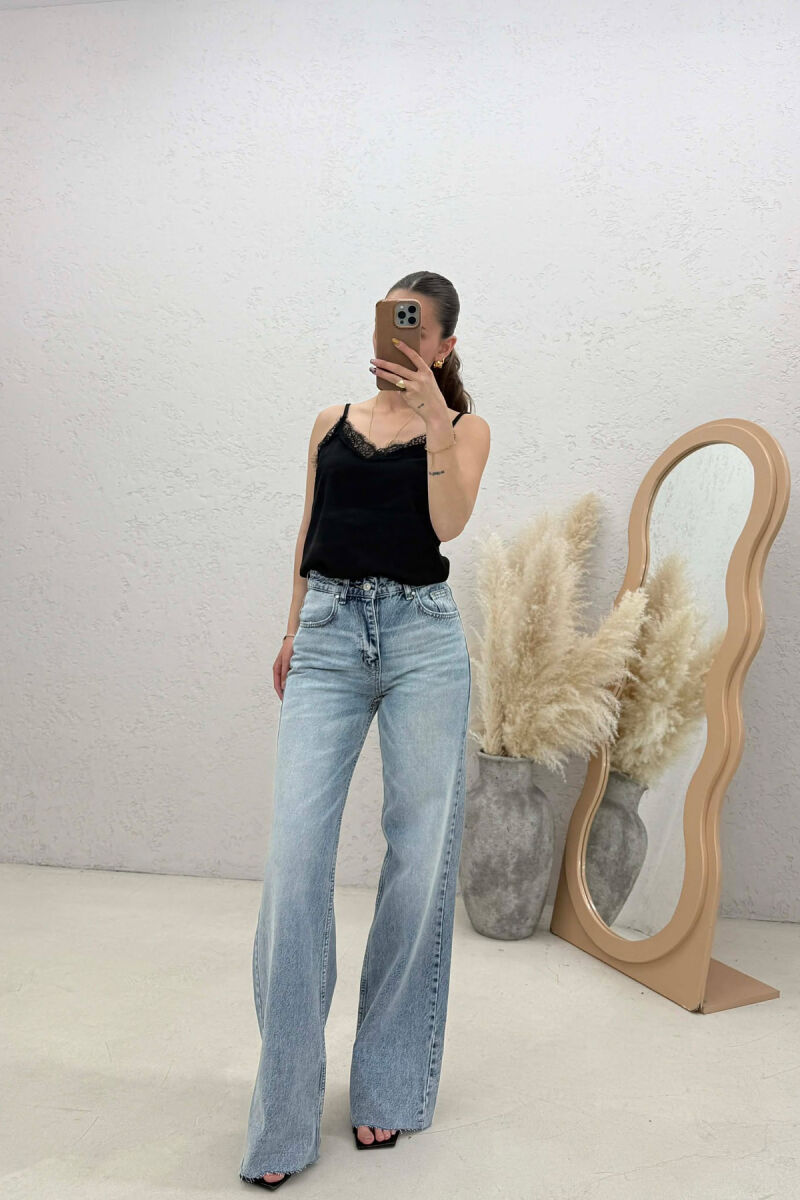 ONE COLOR CUT OFF EDGES WOMAN JEANS LIGHTBLUE/BZ - 1