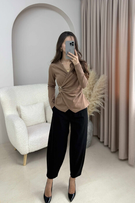 ONE COLOR DETAILED WOMEN SWEATSHIRT BROWN/KAFE - 1