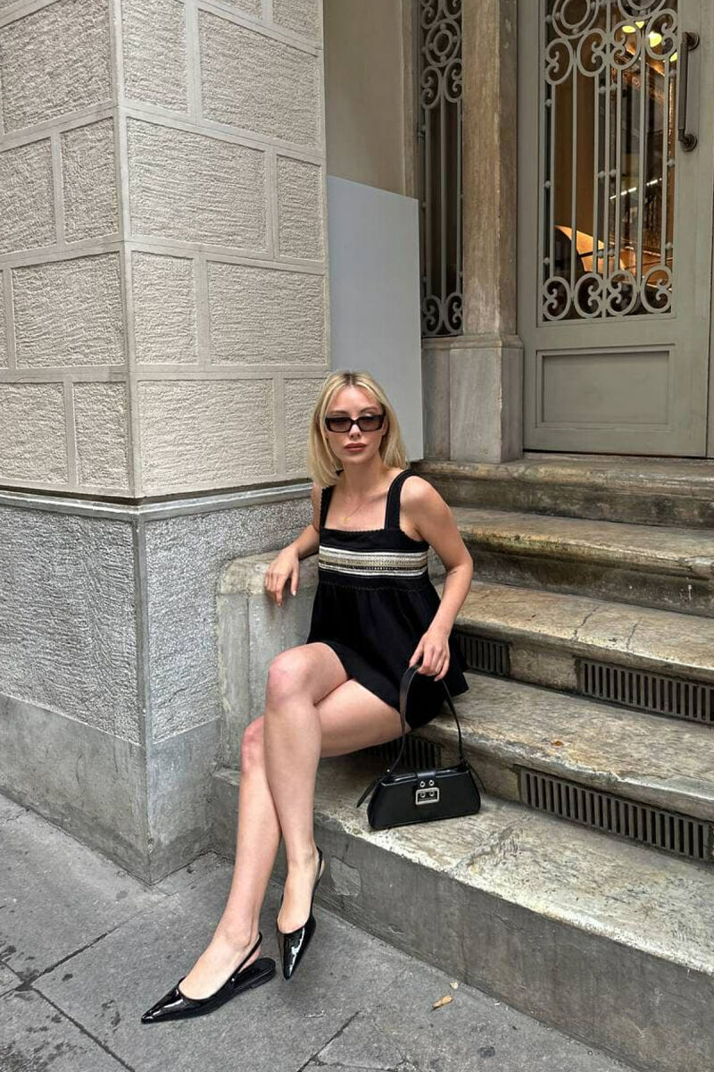 ONE COLOR EMBROIDERED WOMEN TANK TOP BLACK/ E ZEZE - 2
