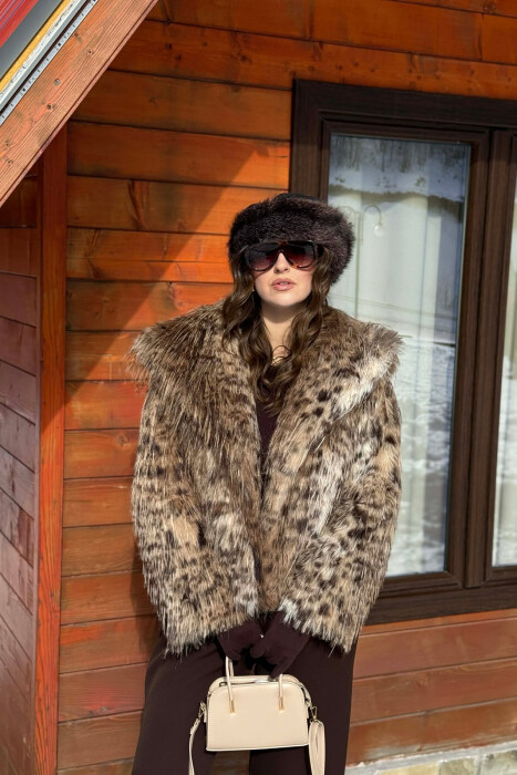 ONE COLOR FAUX FOUR WOMAN COAT BROWN/KAFE - 1