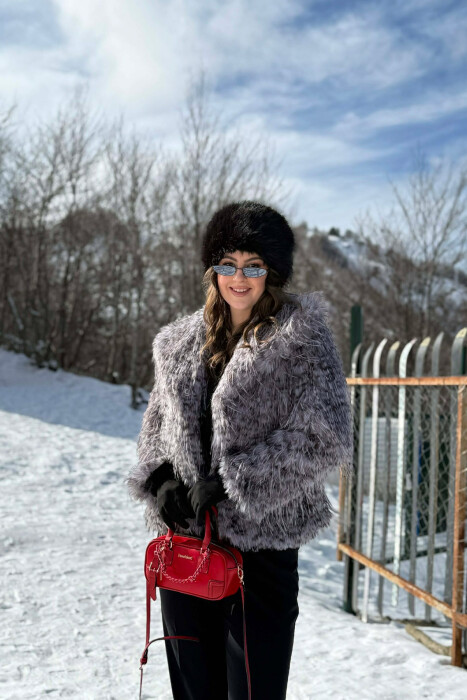 ONE COLOR FAUX FOUR WOMAN COAT GREY/GRI - KLAUDIO FASHION