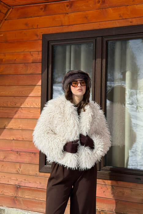 ONE COLOR FAUX FUR WOMAN COAT WHITE-E BARDHE - KLAUDIO FASHION