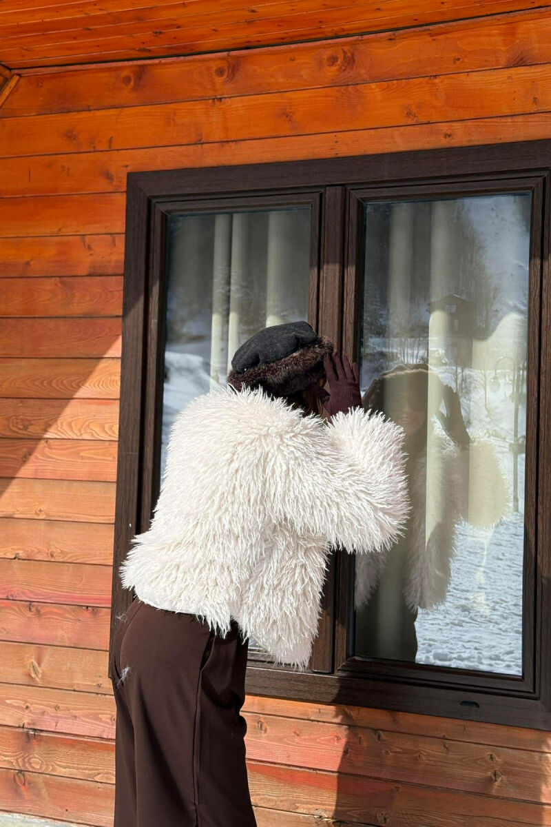 ONE COLOR FAUX FUR WOMAN COAT WHITE-E BARDHE - 6