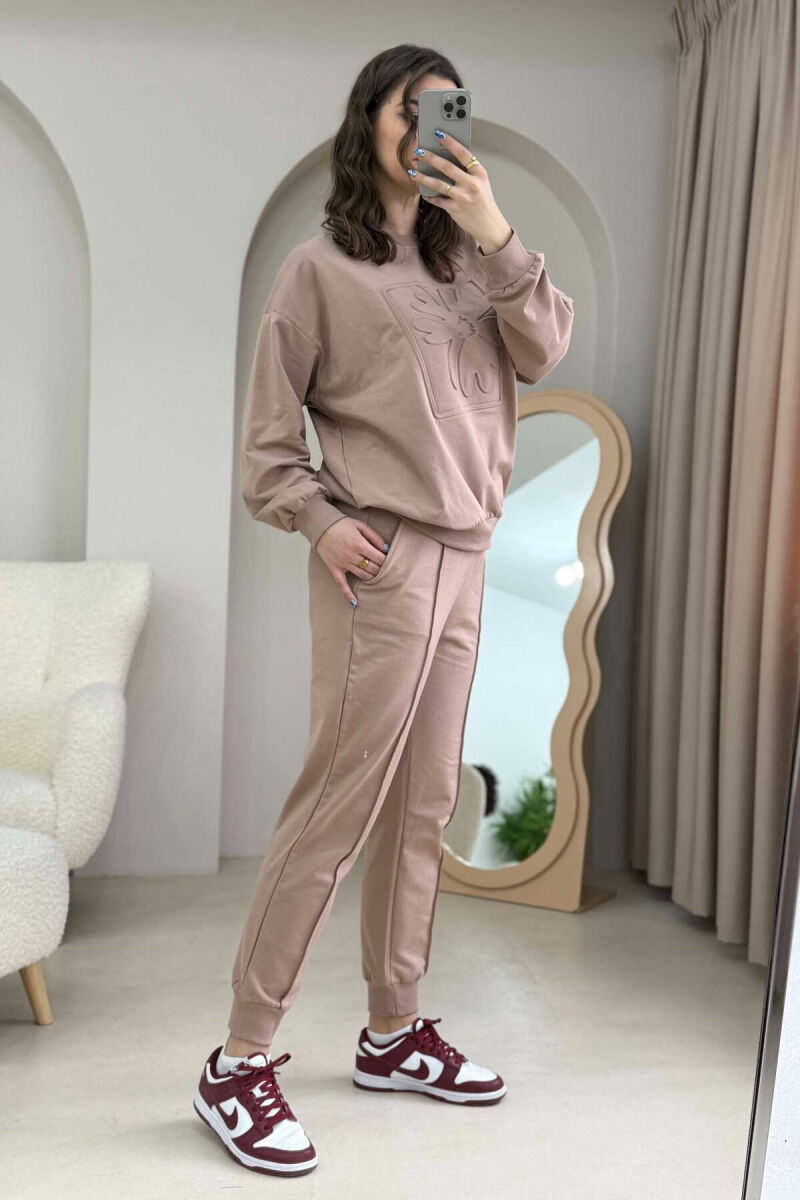 ONE COLOR FLOWER DESIGN SWEATSHIRT+JOGGERS WOMEN SET DARK BEIGE/BEZHE ERRET - 3