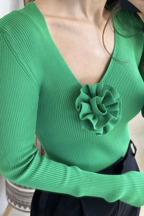 ONE COLOR FLOWER DETAIL WOMEN SWEATER LIGHT GREEN/JEZB - 3