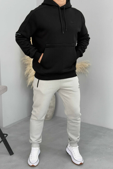 HOODIE NJË NGJYRËSHE ME PUSH PËR MESHKUJ NË NGJYRËN E ZEZË - KLAUDIO FASHION